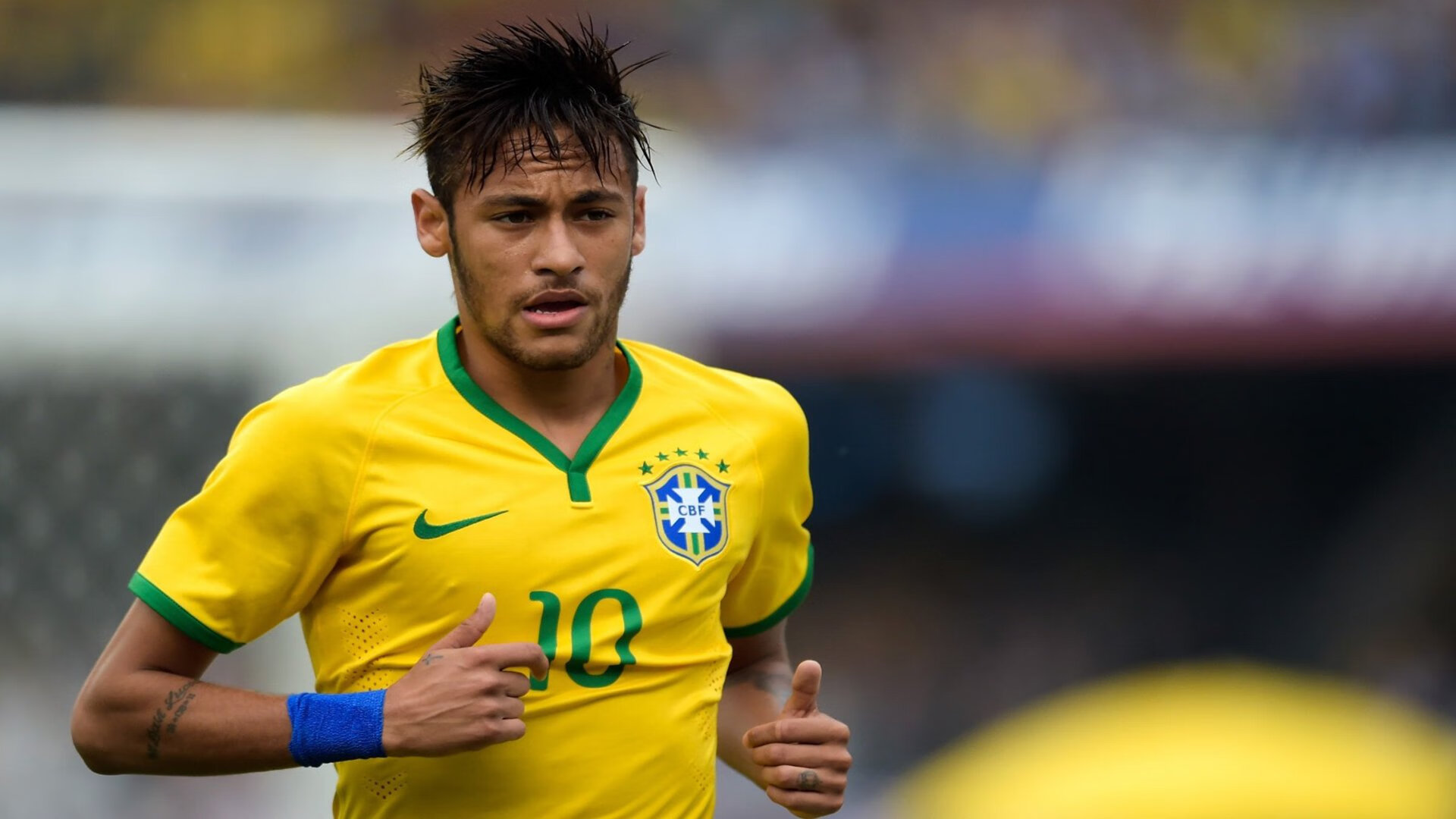 世界杯十六强：法国3比1波兰 莱万点球破门未能左右大局