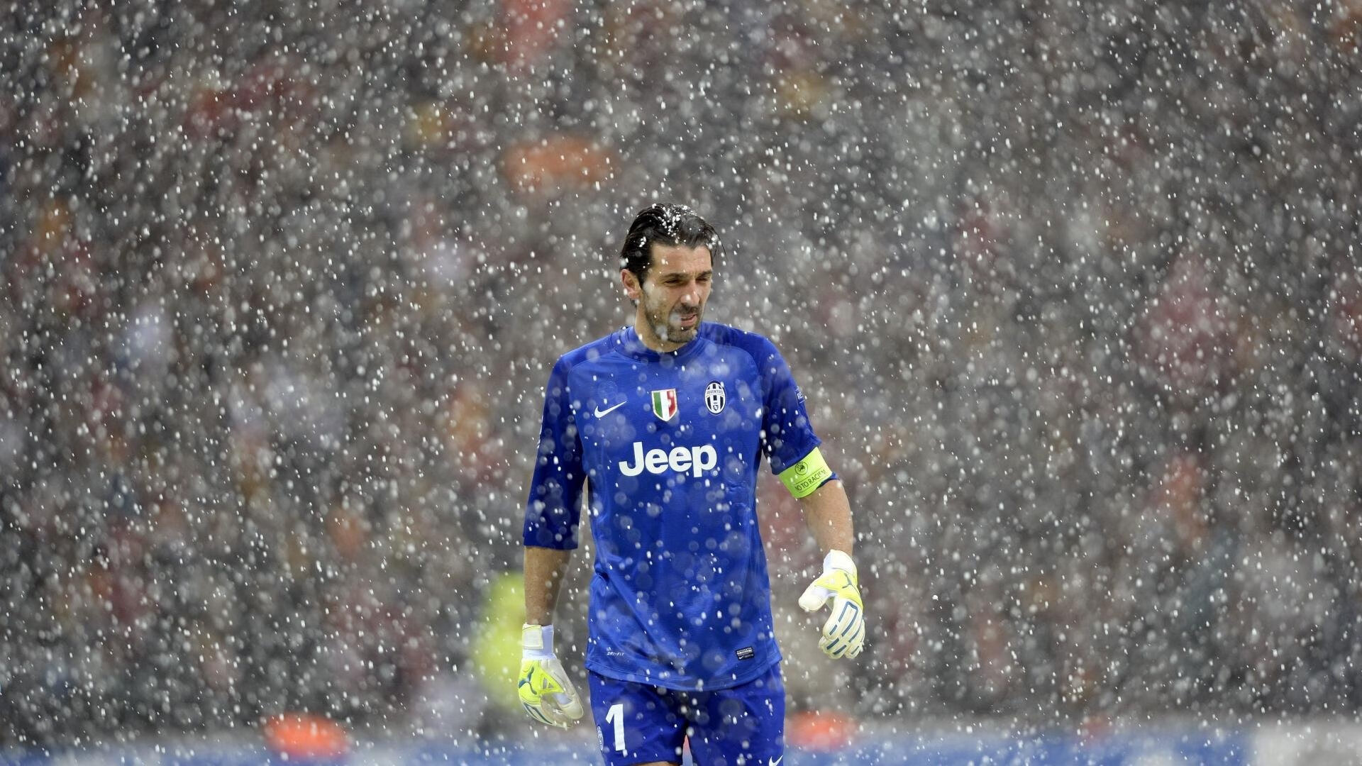 世界杯筹备期官方球场安全演练 多部门联合模拟紧急疏散